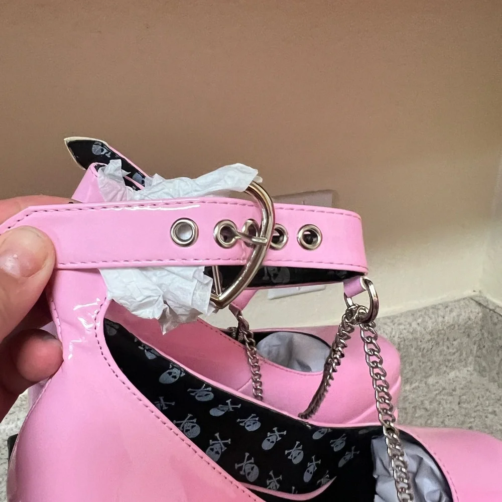 Lamoda 4.5” Pink Platform Heels - Picture 7 of 8
